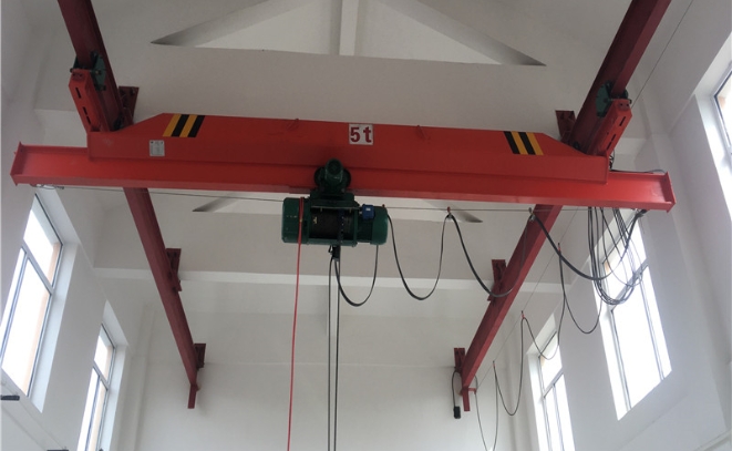 LX型電動單梁懸掛起重機